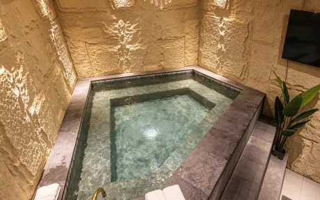 cold plunge hamam modern hidroterapi